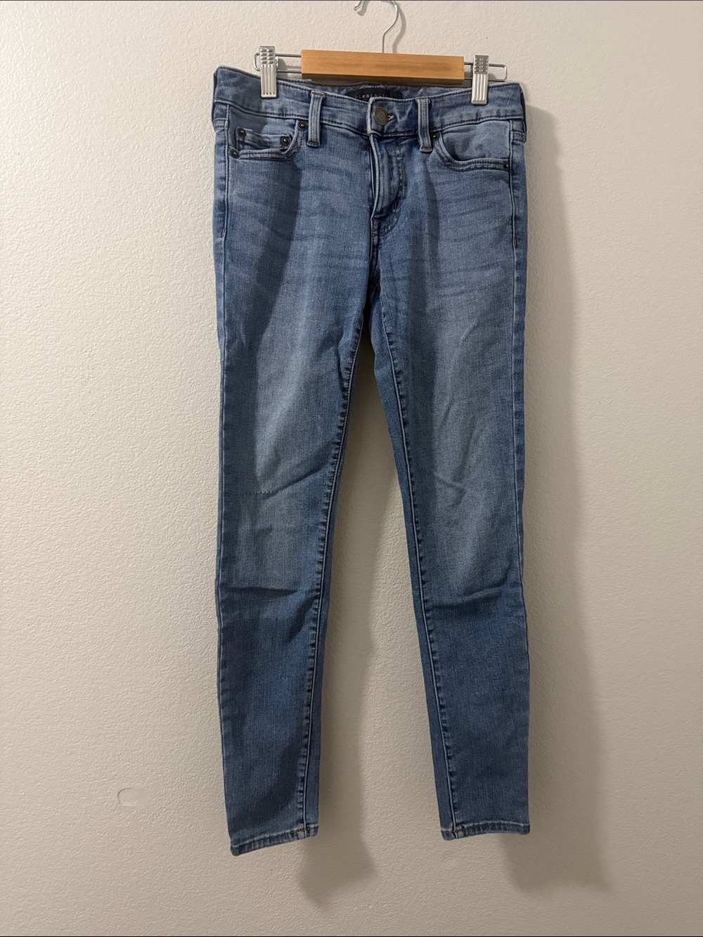 Aeropostale Women's Light Blue Skinny Jeans